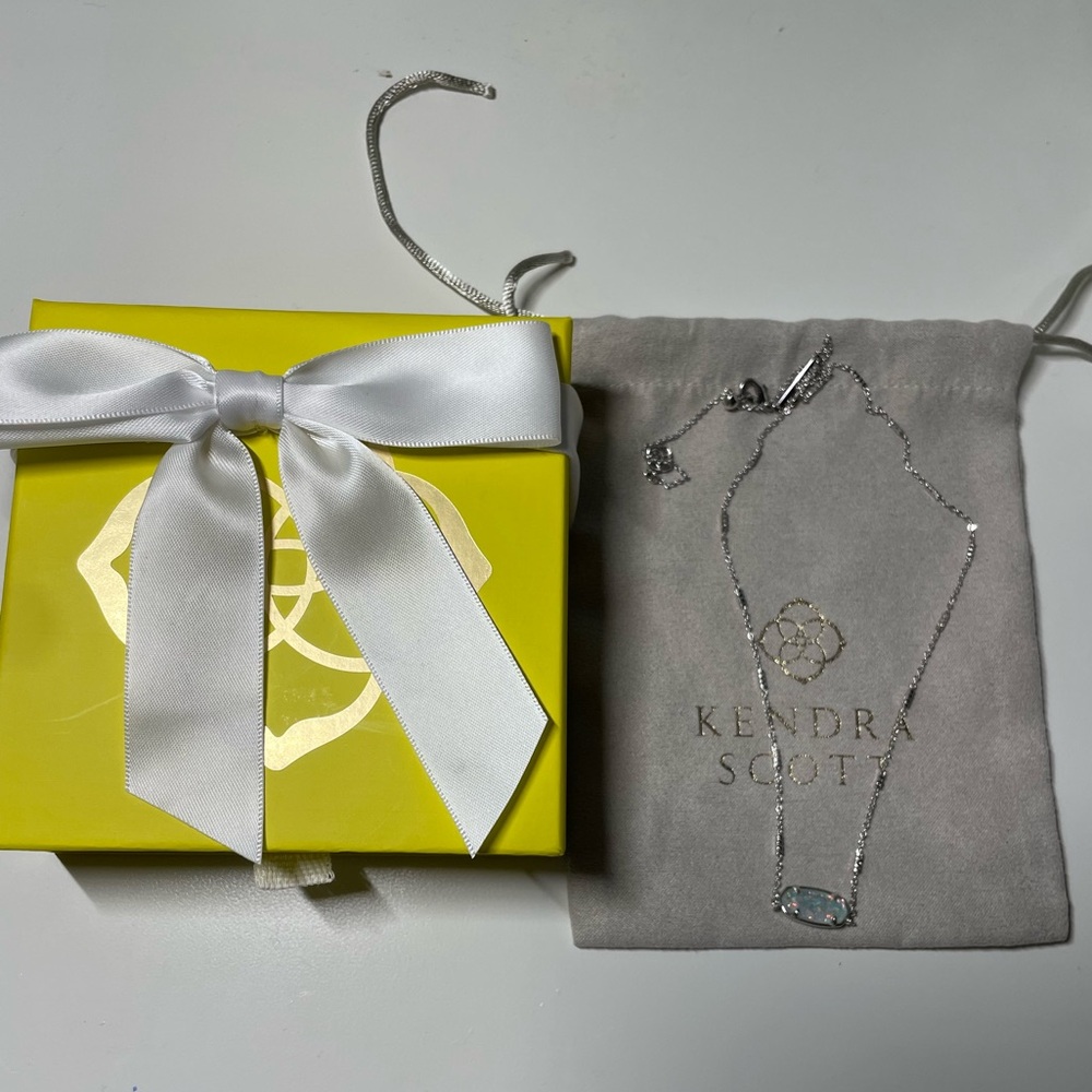 Kendra Scott Necklace